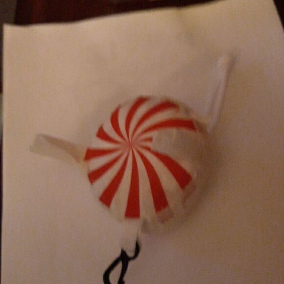 Set of Two Reusable Shopping Bags - Picture 2 of 5